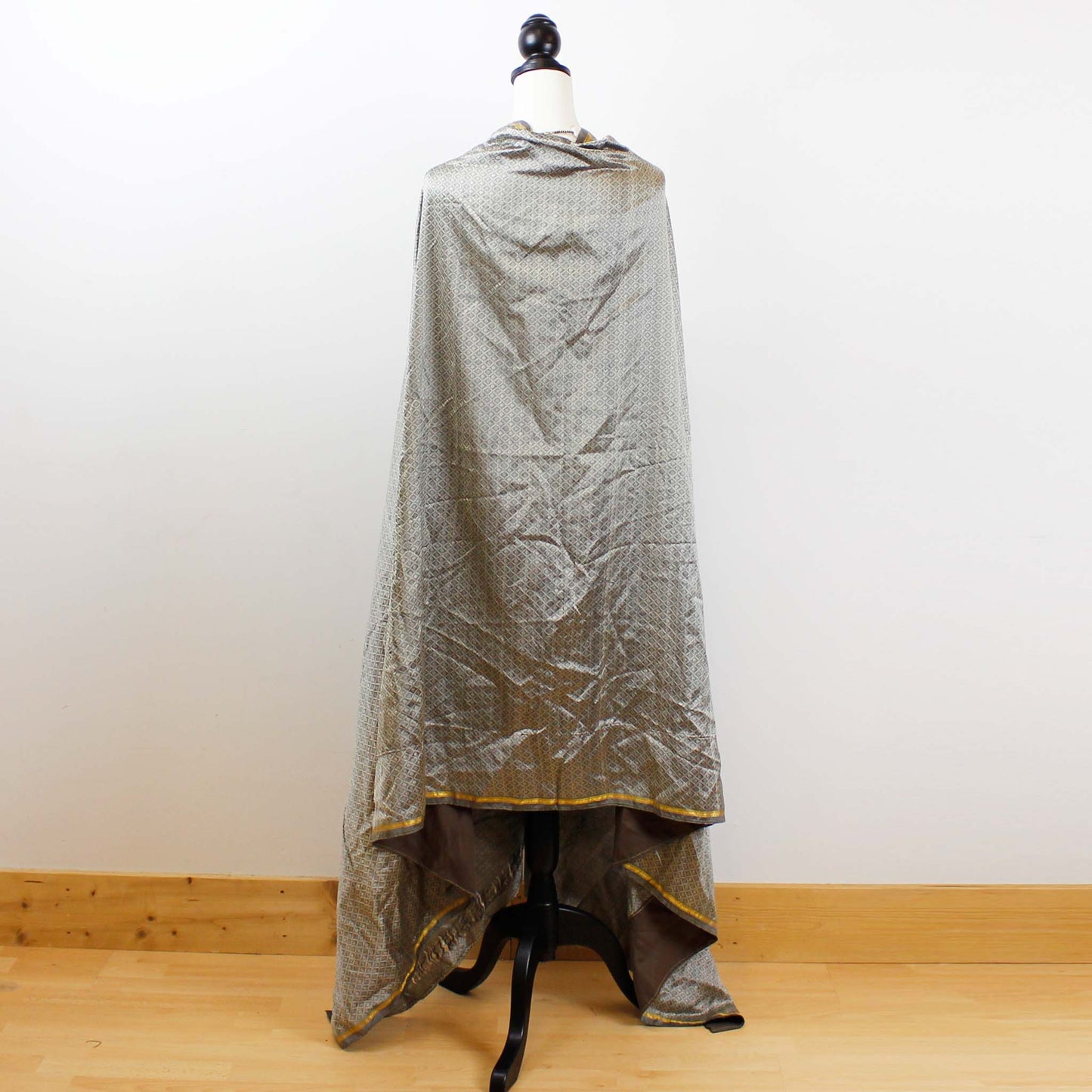 K37 Sari Kimono DIY Pack with grey bias binding